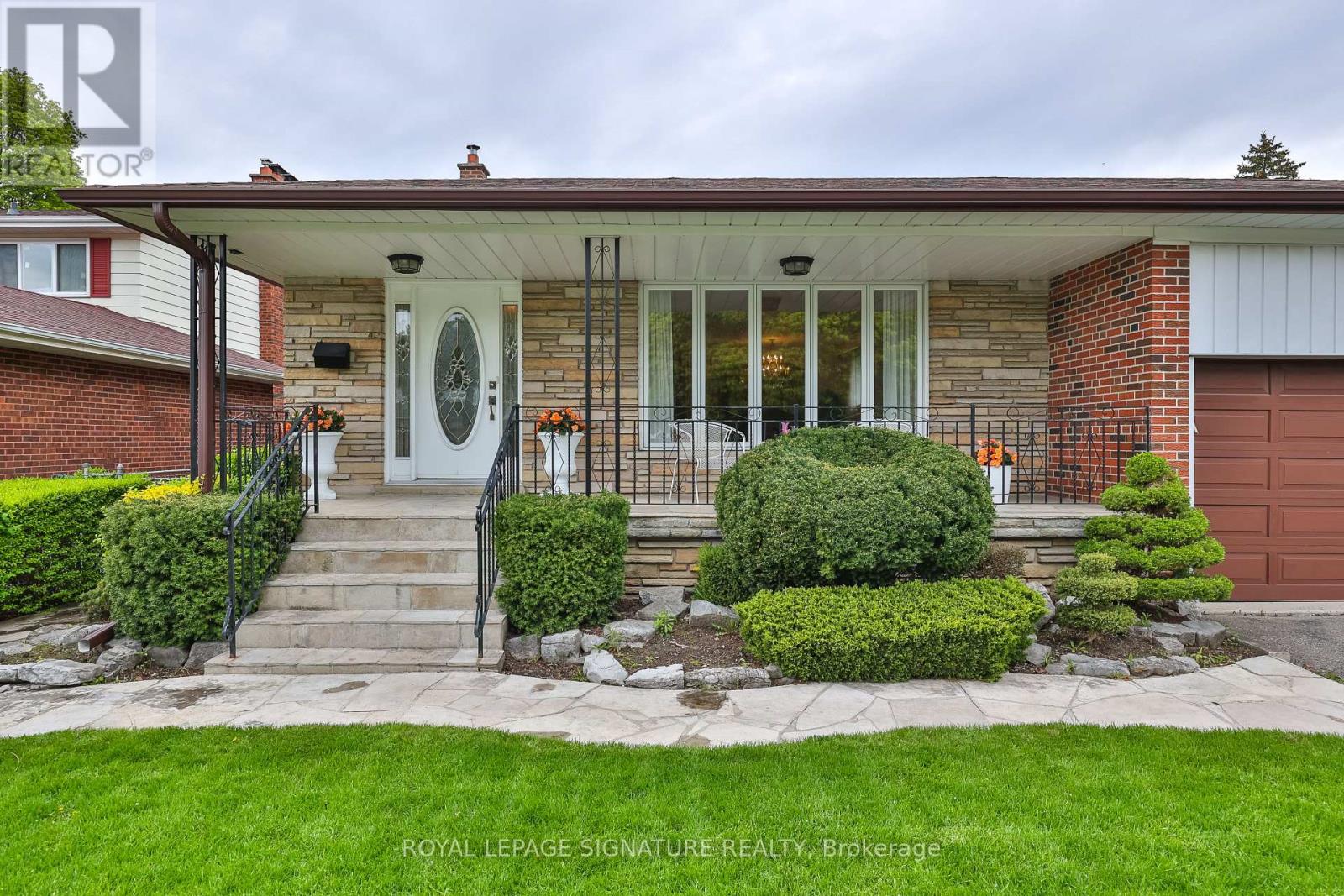 14 Logstone Crescent Property Photo 5