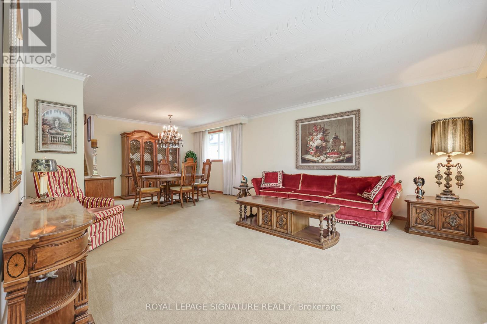 14 Logstone Crescent Property Photo 8
