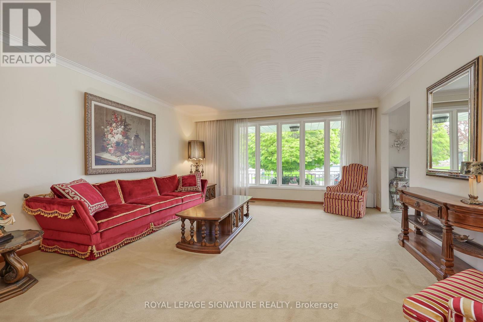 14 Logstone Crescent Property Photo 9