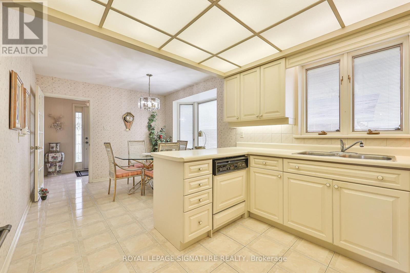 14 Logstone Crescent Property Photo 12