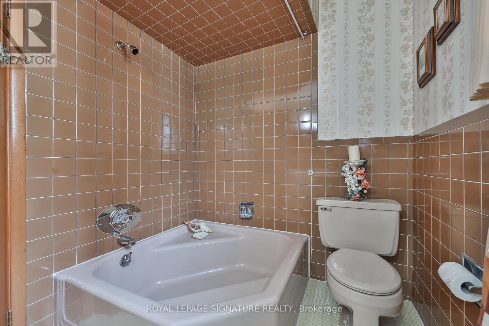 14 Logstone Crescent Property Photo 32