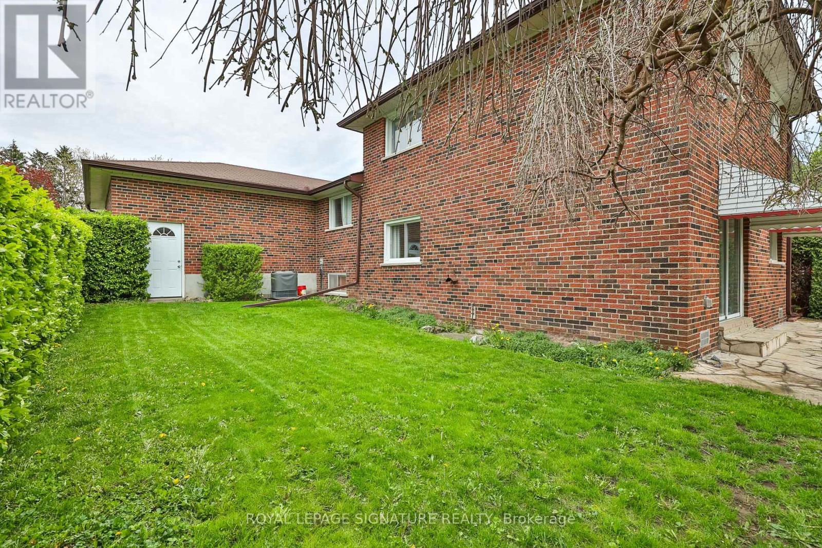 14 Logstone Crescent Property Photo 43