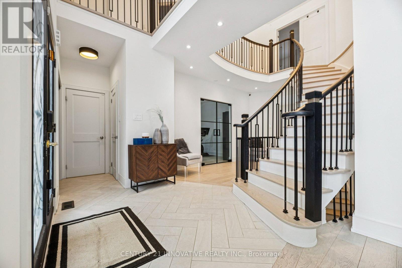6 Devonridge Crescent Property Photo 3