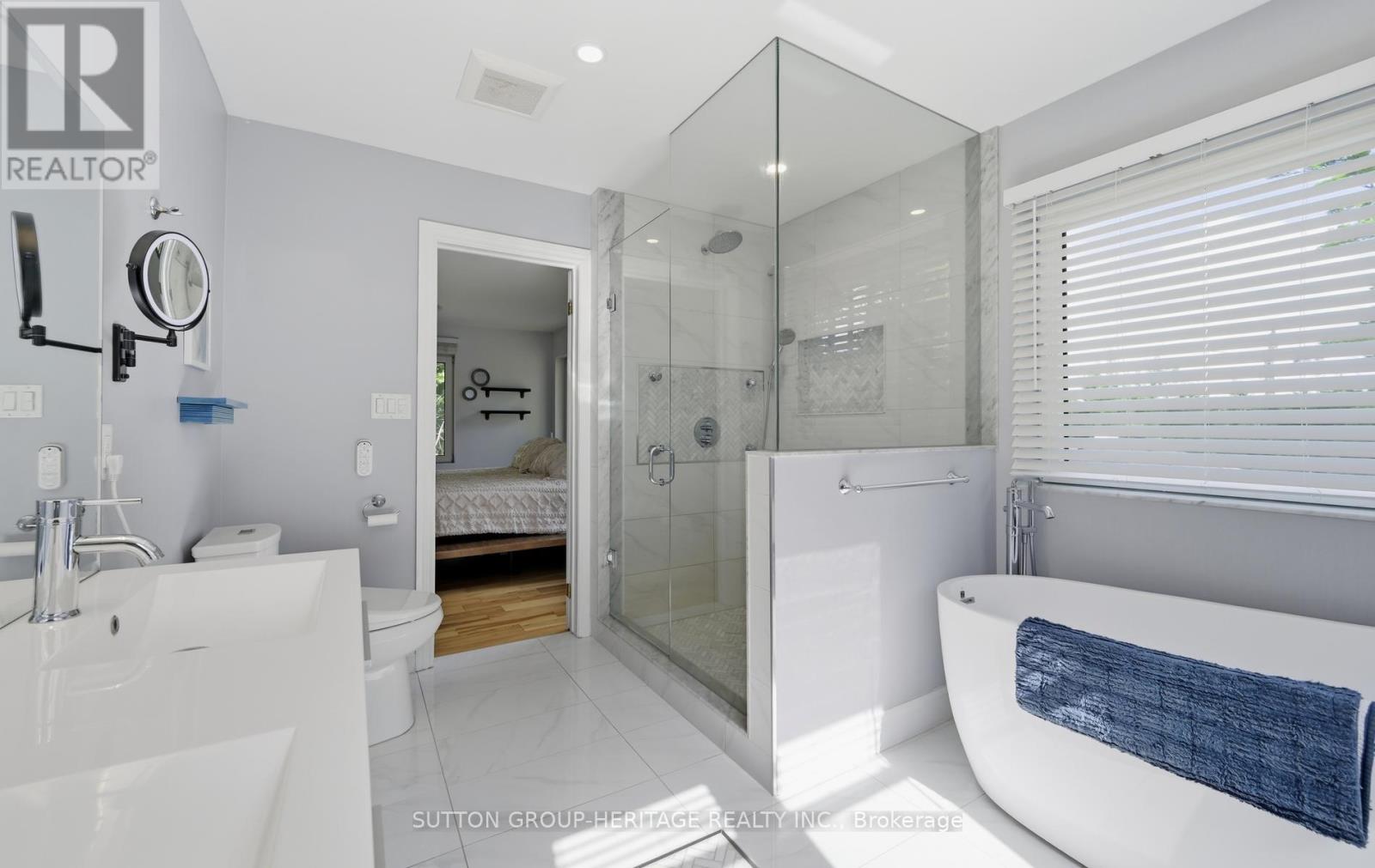 62 Lakeside Beach Road Property Photo 17