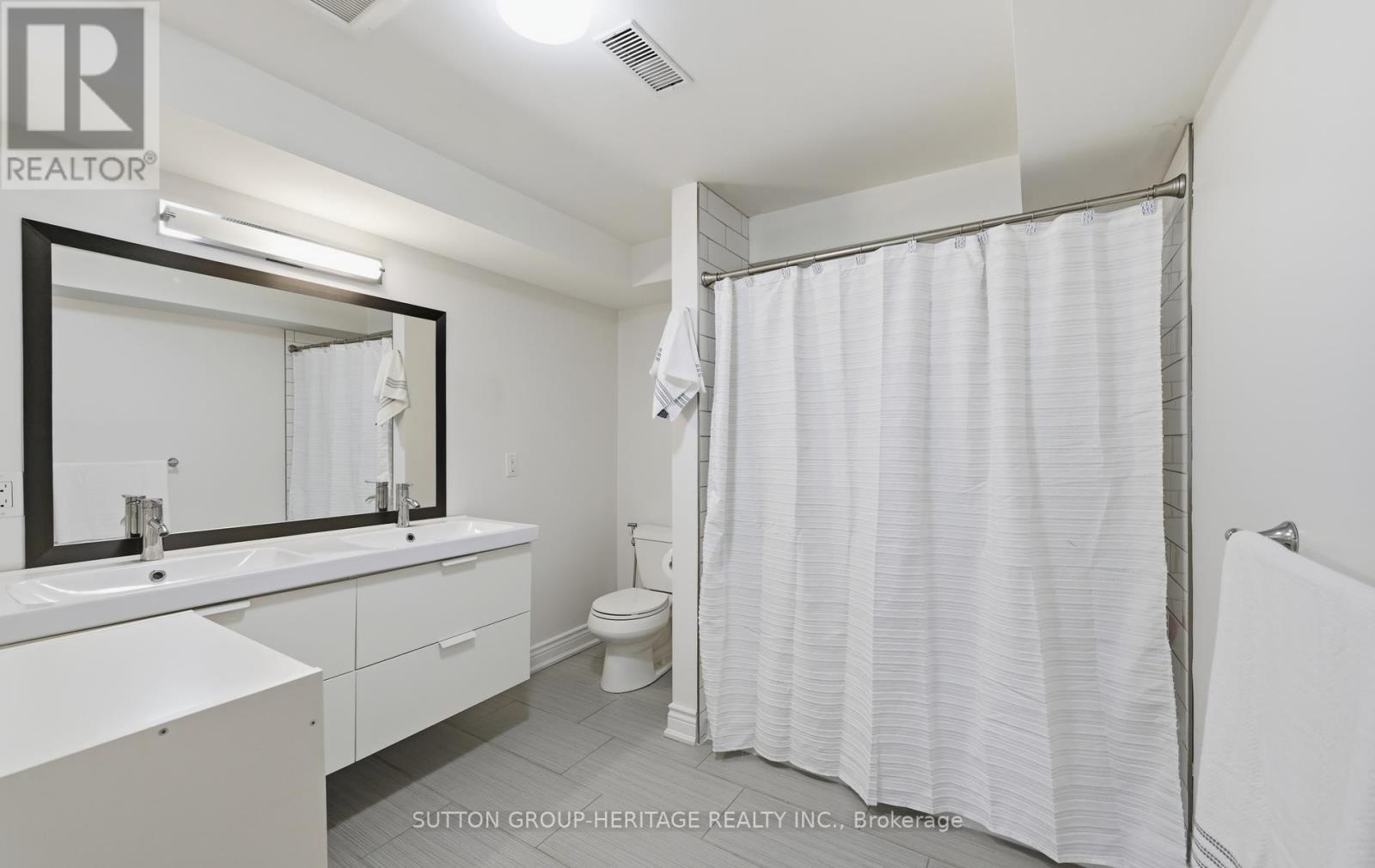 62 Lakeside Beach Road Property Photo 32