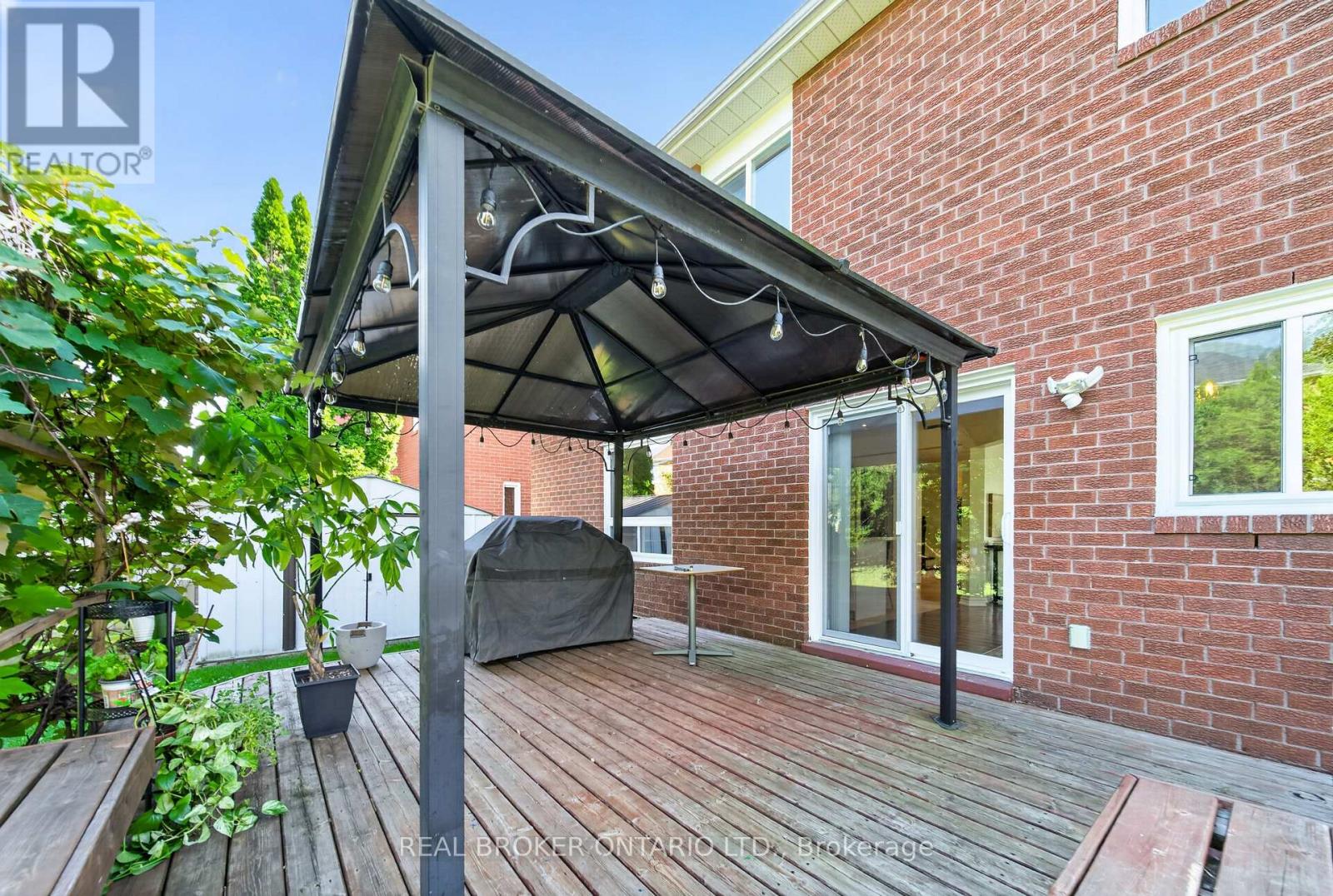 63 Eric Clarke Drive Property Photo 32