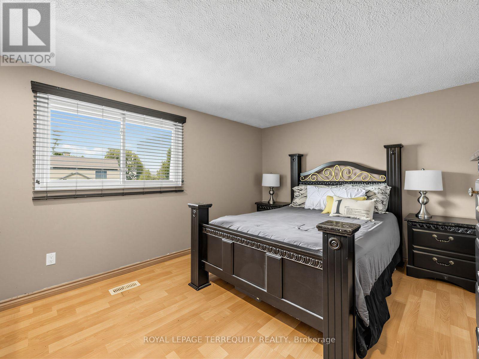 19 - 1330 Trowbridge Drive Property Photo 14