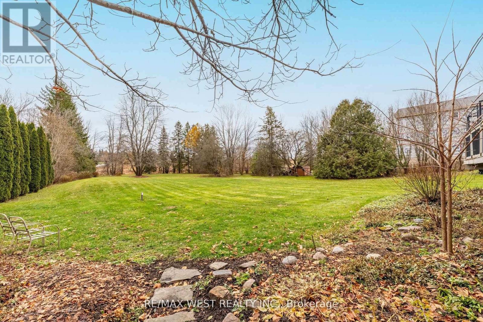 4 Coryell Street Property Photo 15