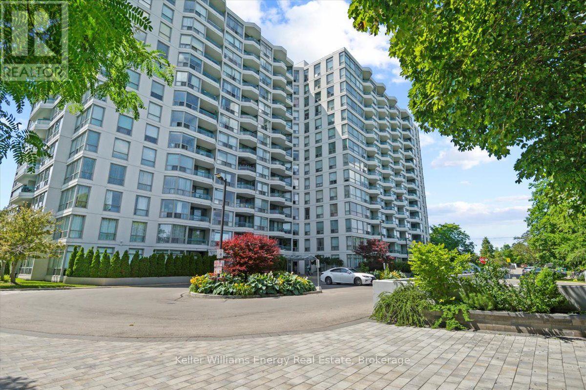 312 - 4727 Sheppard Avenue E Property Photo 1
