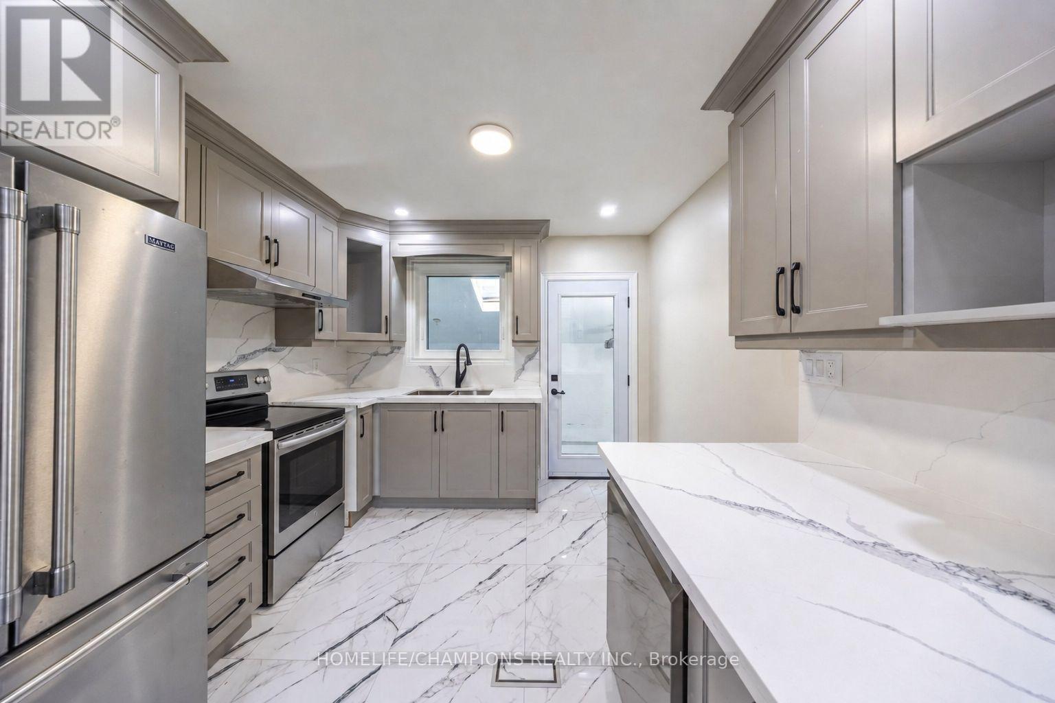 1083 Birchmount Road Property Photo 3