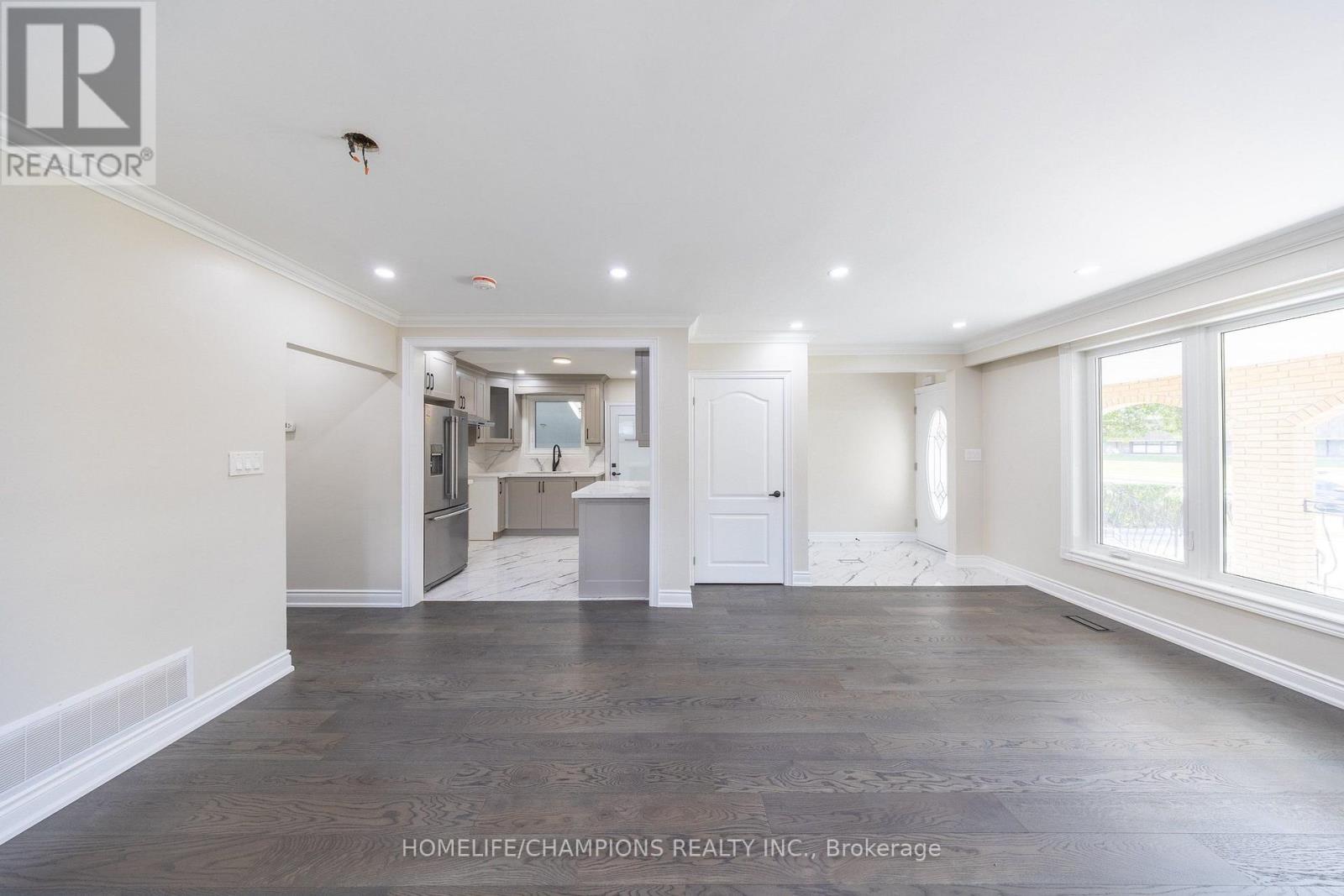 1083 Birchmount Road Property Photo 6