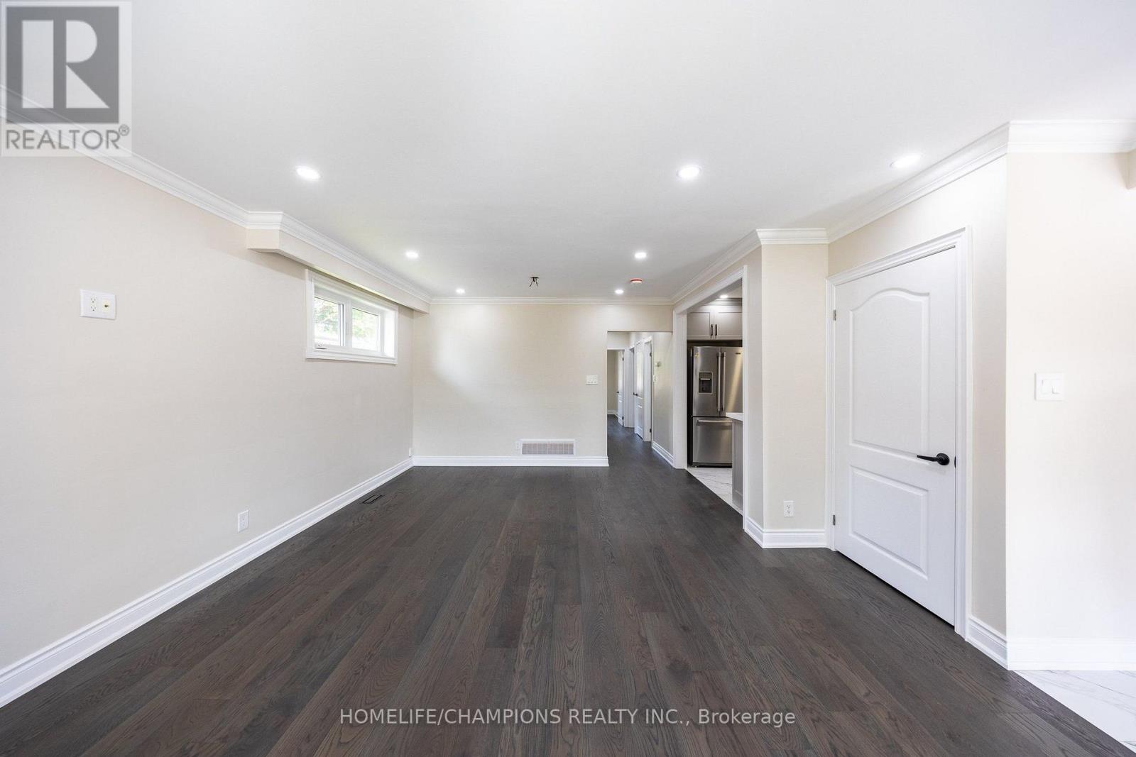 1083 Birchmount Road Property Photo 7