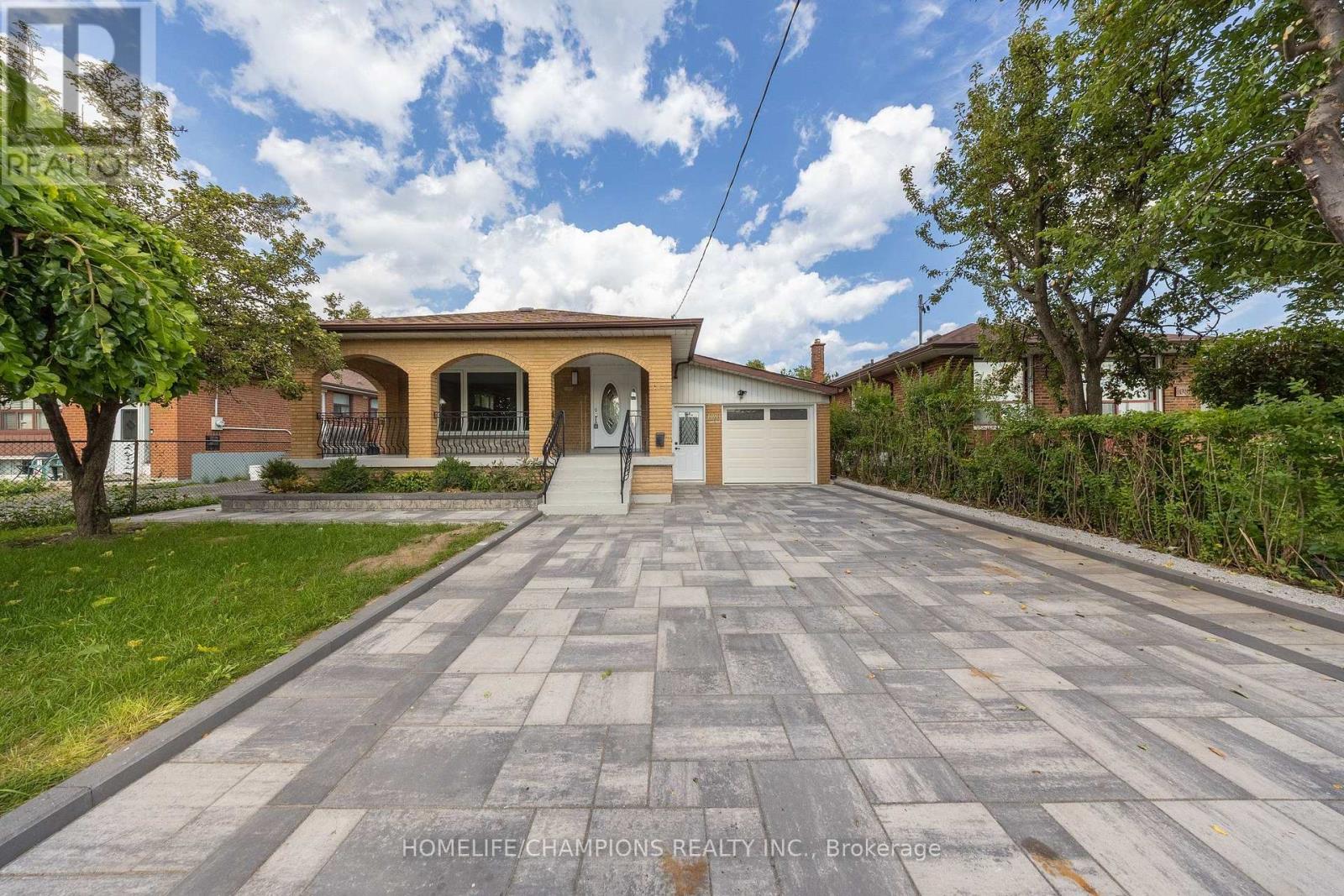 1083 Birchmount Road Property Photo 18