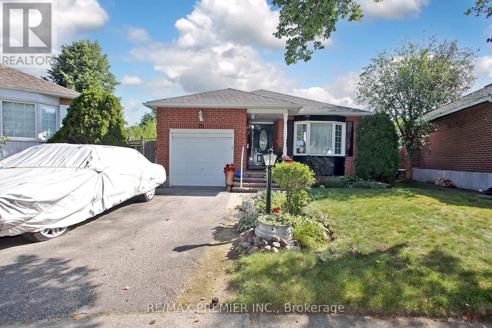 72 HOMEFIELD SQUARE