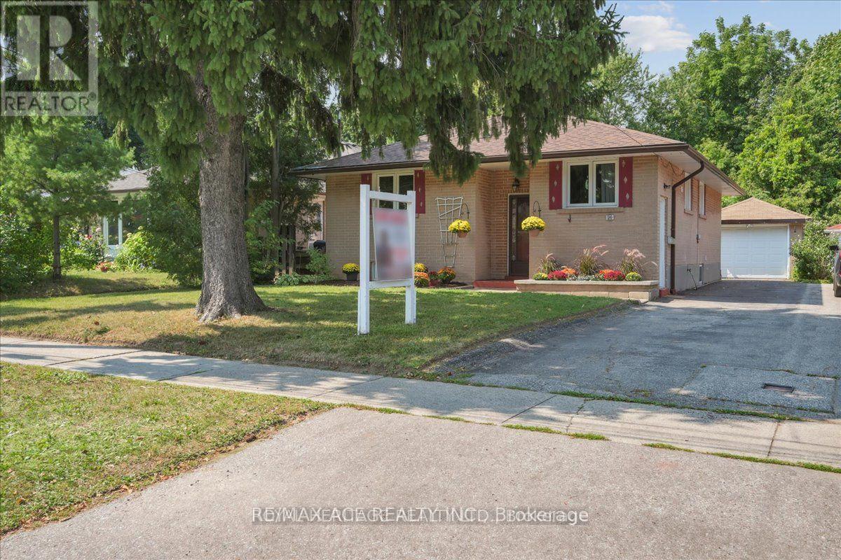 Bsmt - 26 Oakridge Drive Property Photo 1