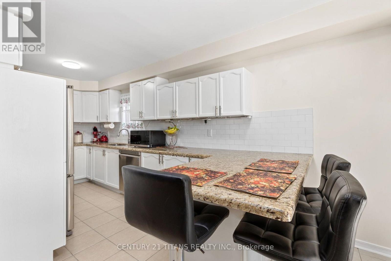 69 Rampart Crescent Property Photo 18