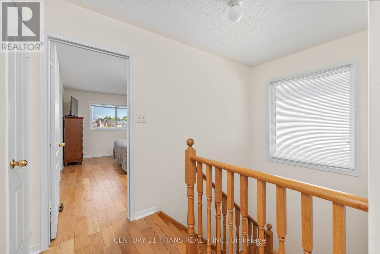 69 Rampart Crescent Property Photo 21
