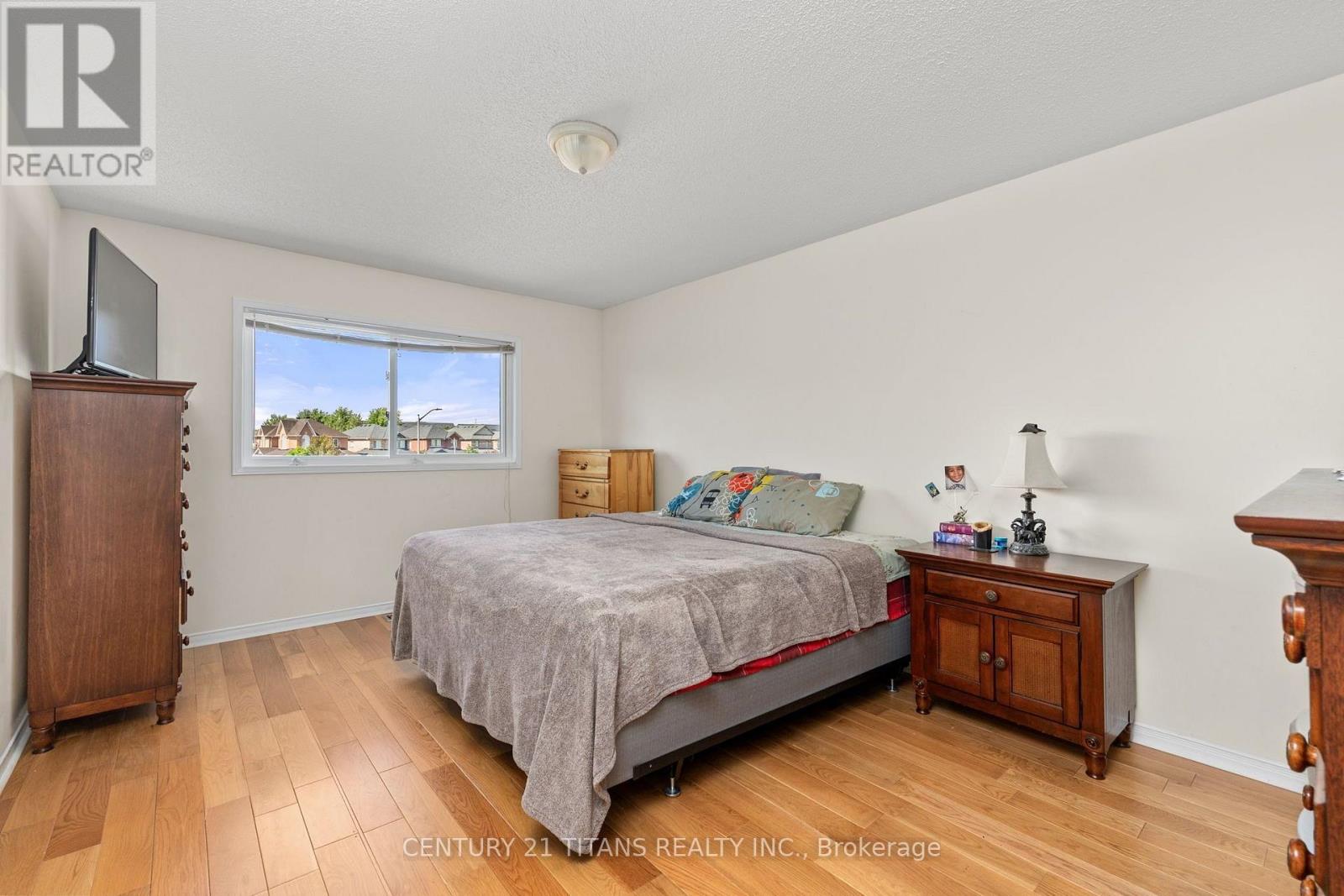 69 Rampart Crescent Property Photo 22