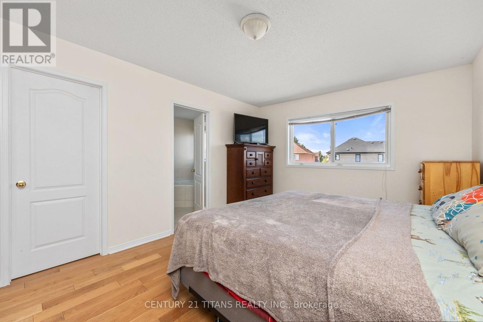 69 Rampart Crescent Property Photo 23