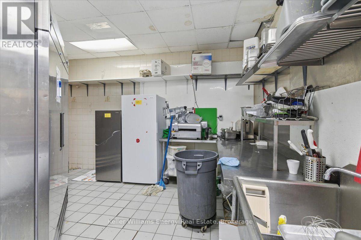 B1 - 1540 Dundas Street E Property Photo 15