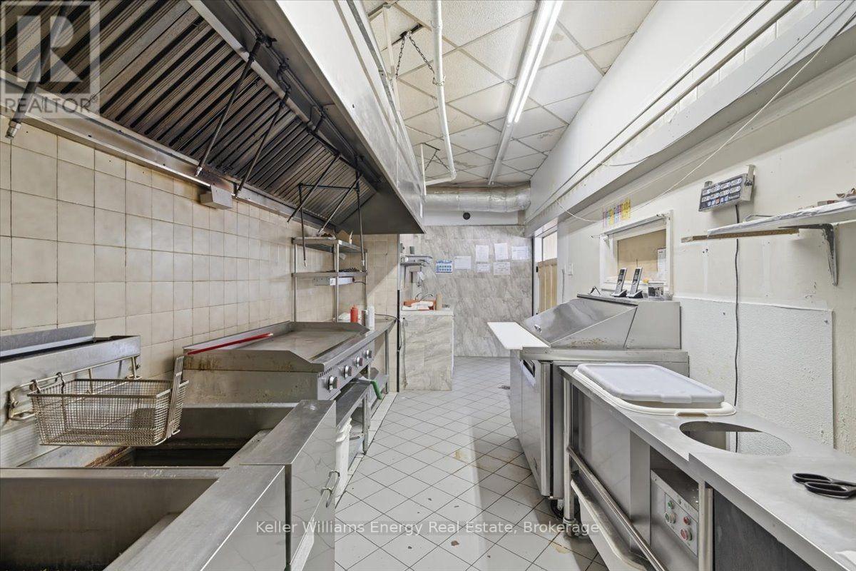 B1 - 1540 Dundas Street E Property Photo 16