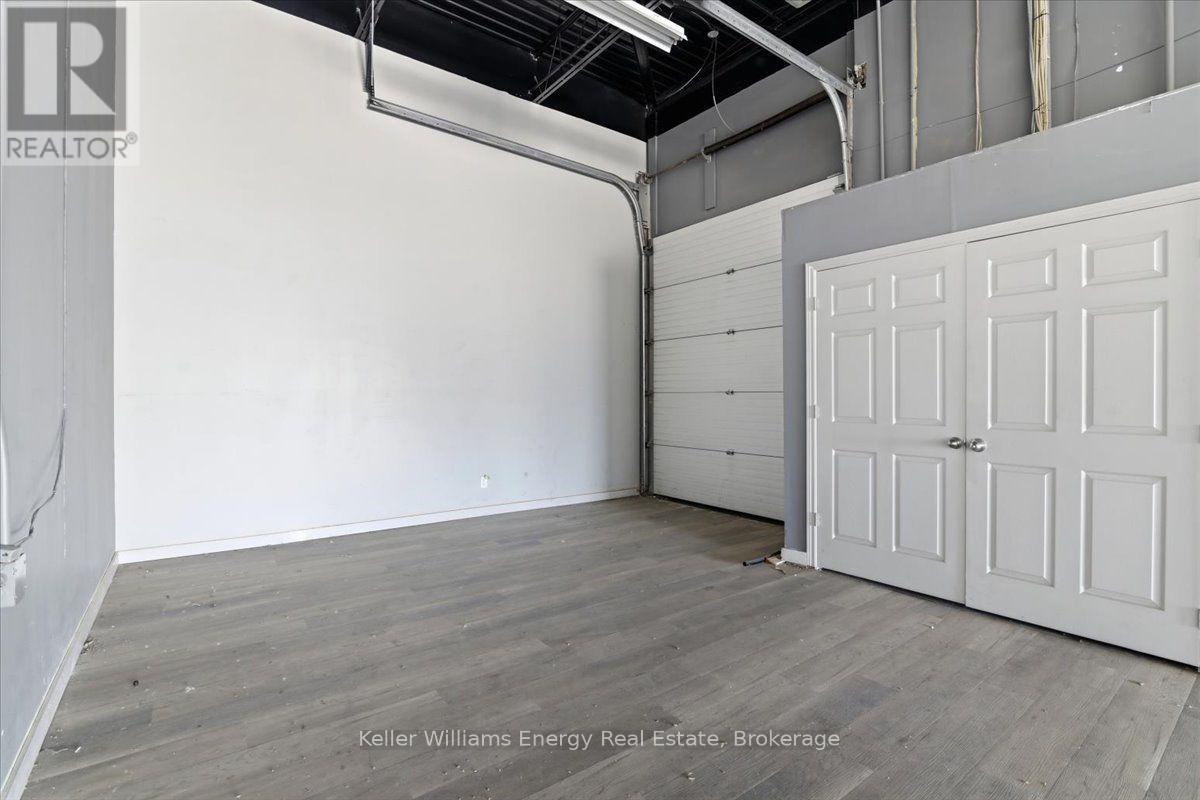D3 - 1540 Dundas Street E Property Photo 7