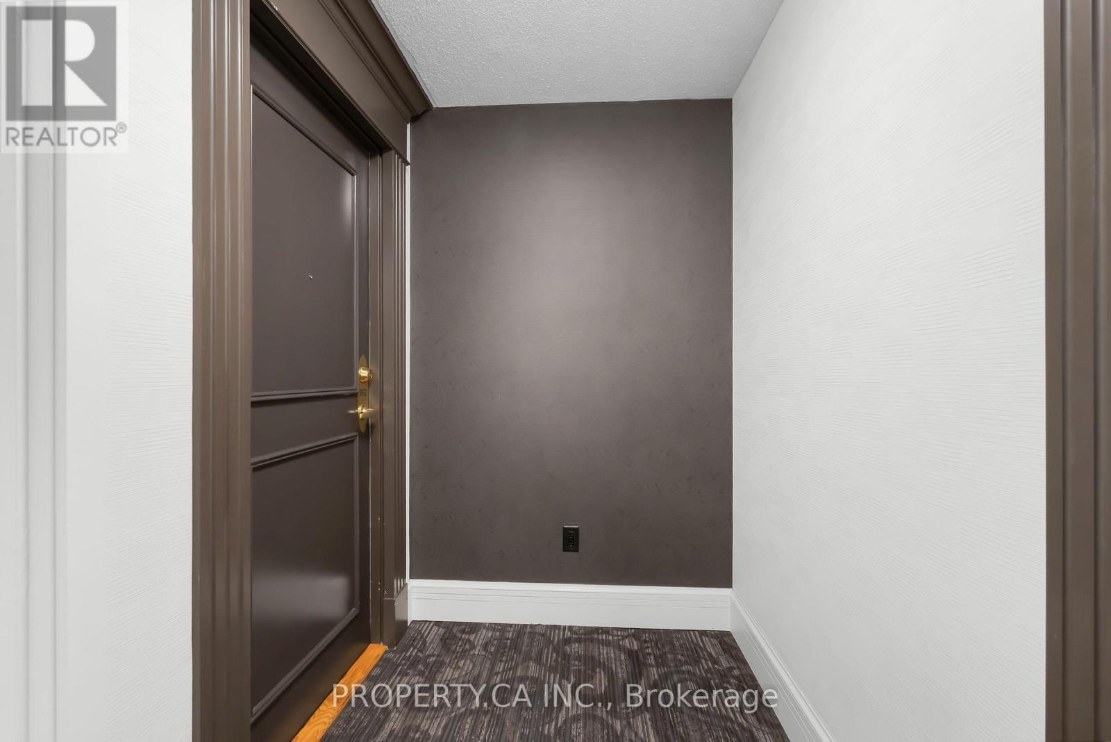 962 - 123 Omni Drive Property Photo 7