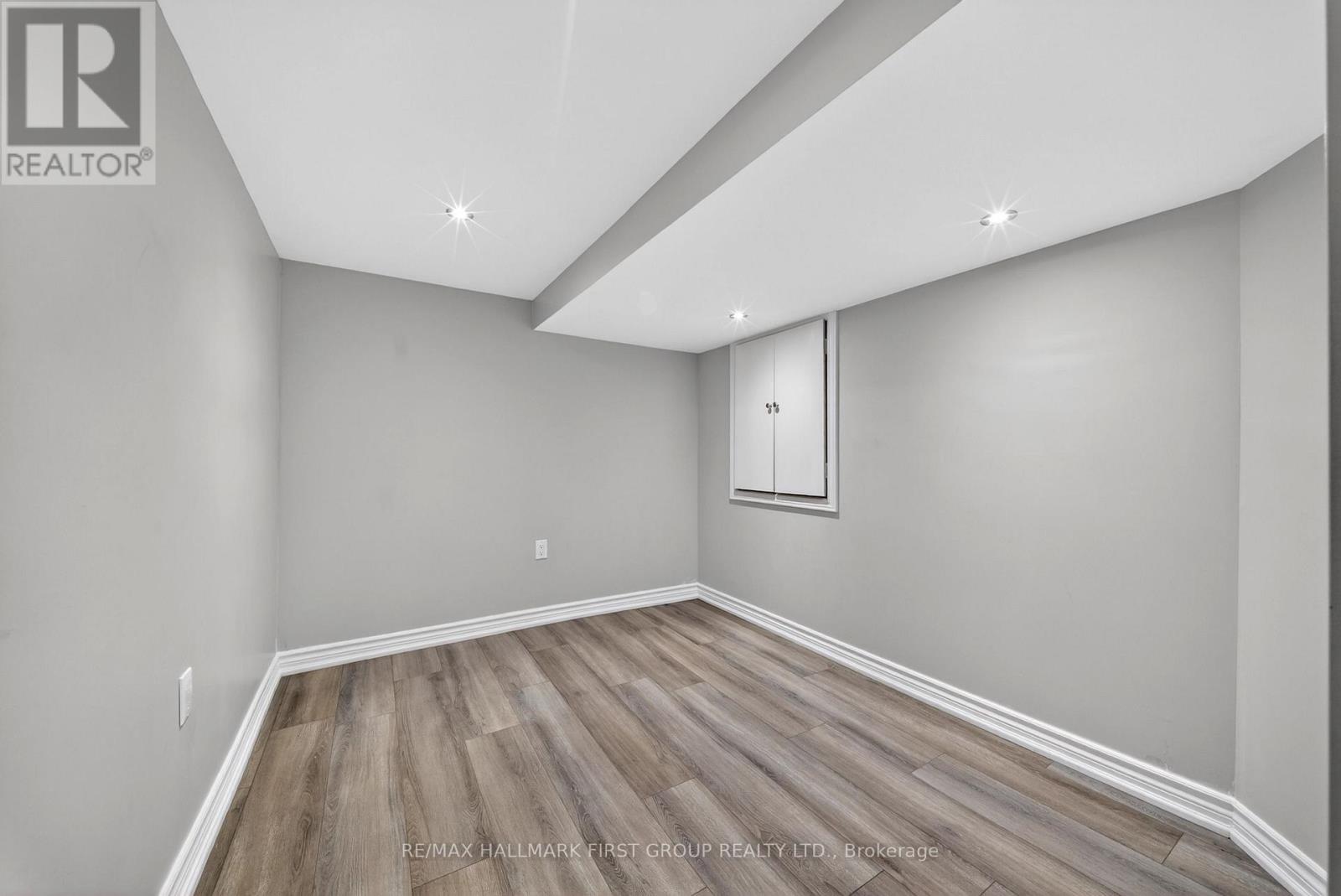 121 Blackwell Crescent Property Photo 38