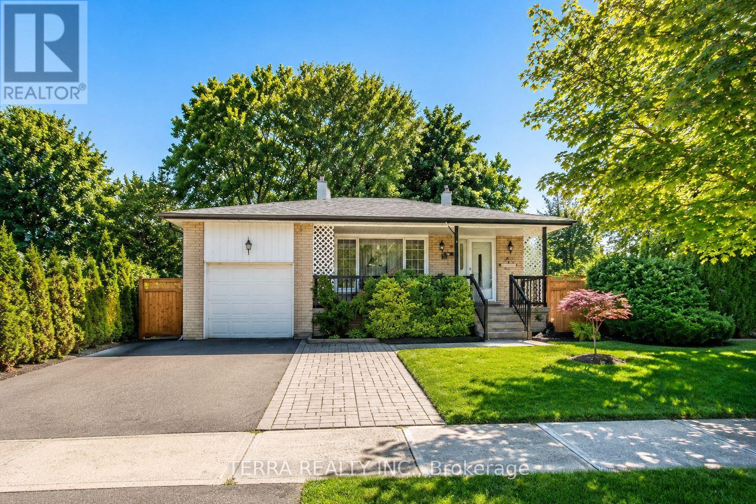 MAIN FLOOR - 157 DARLINGSIDE DRIVE