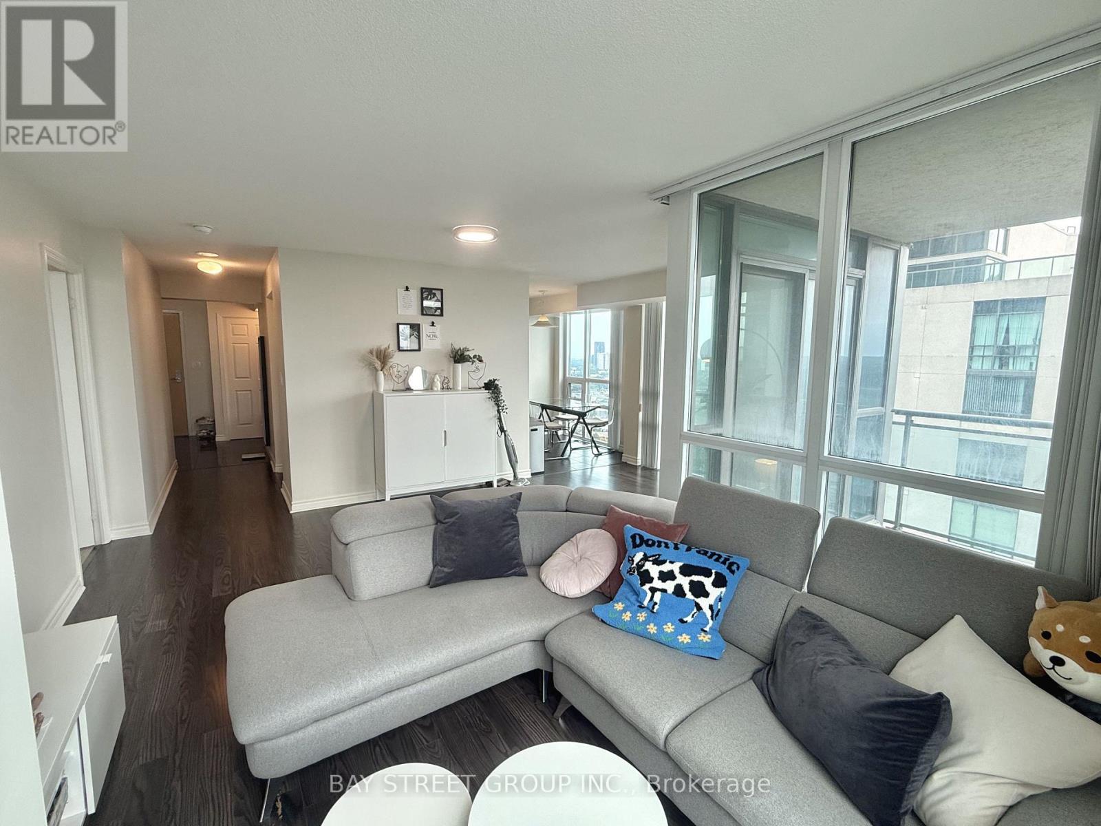 2209 - 88 Grangeway Avenue Property Photo 11