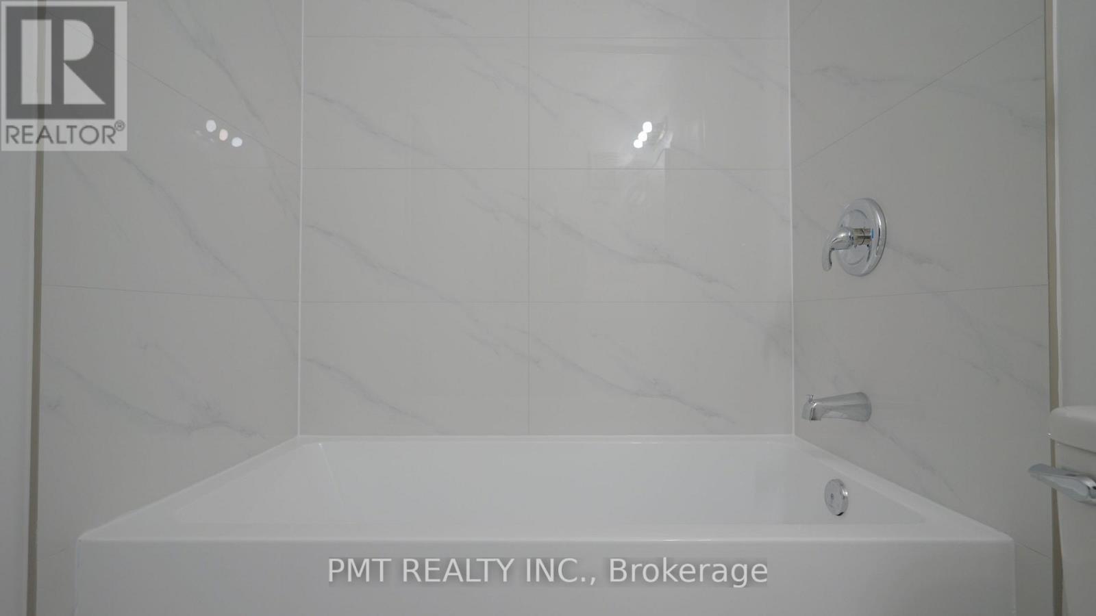 2 - 1774 Danforth Avenue Property Photo 27