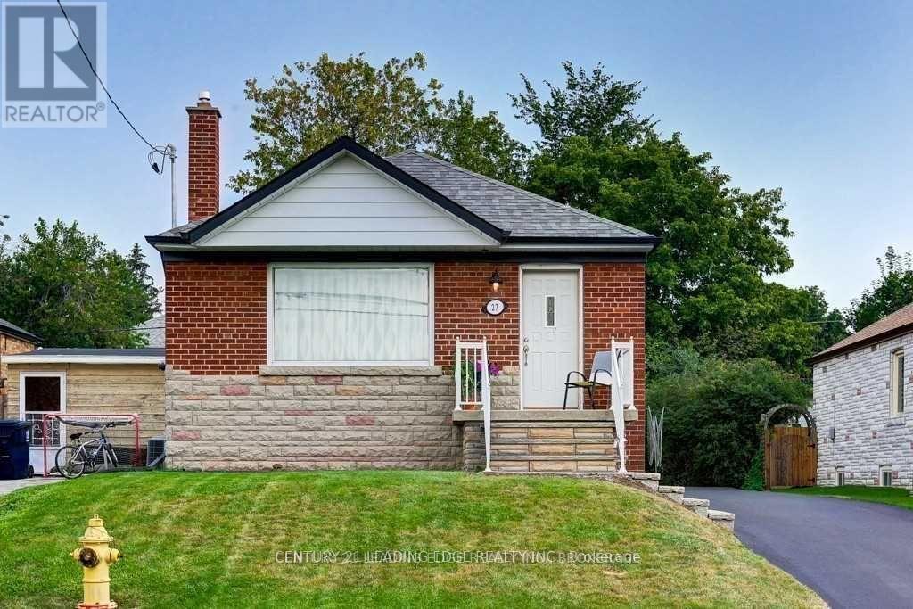 Main - 27 Ionview Drive Property Photo 2