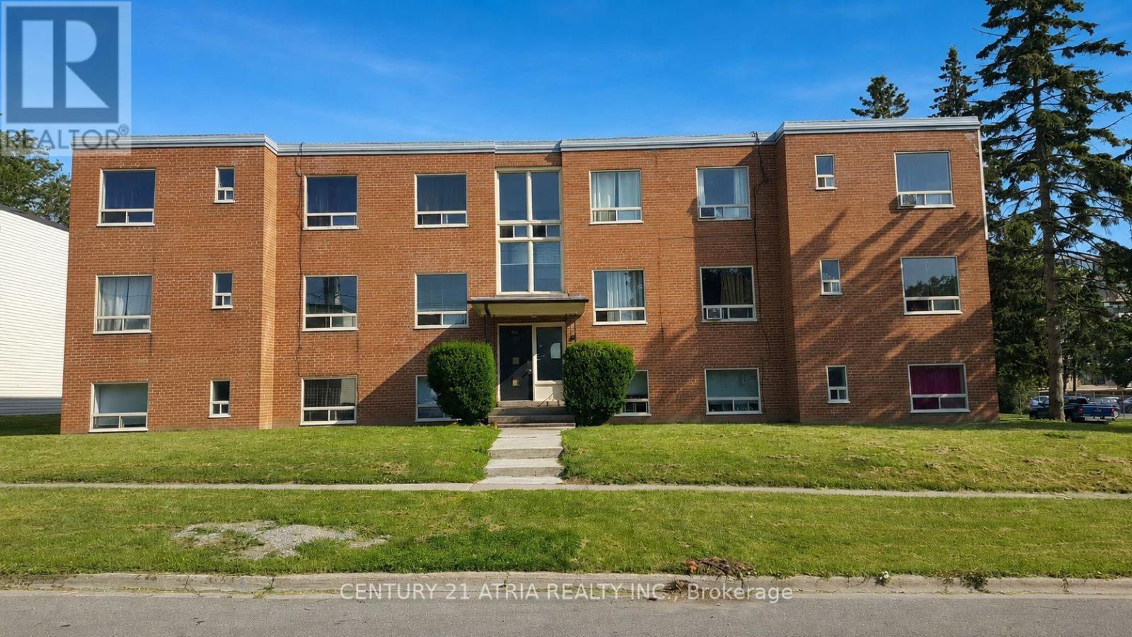 316 Saguenay Avenue Property Photo 1