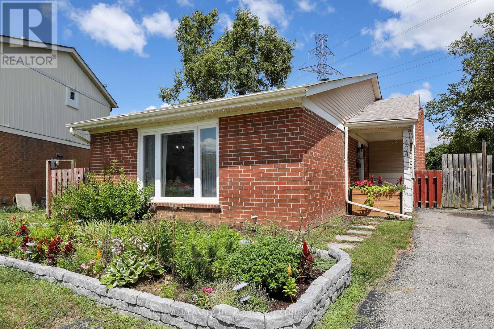 404 BURNLEY COURT Property Photo 1