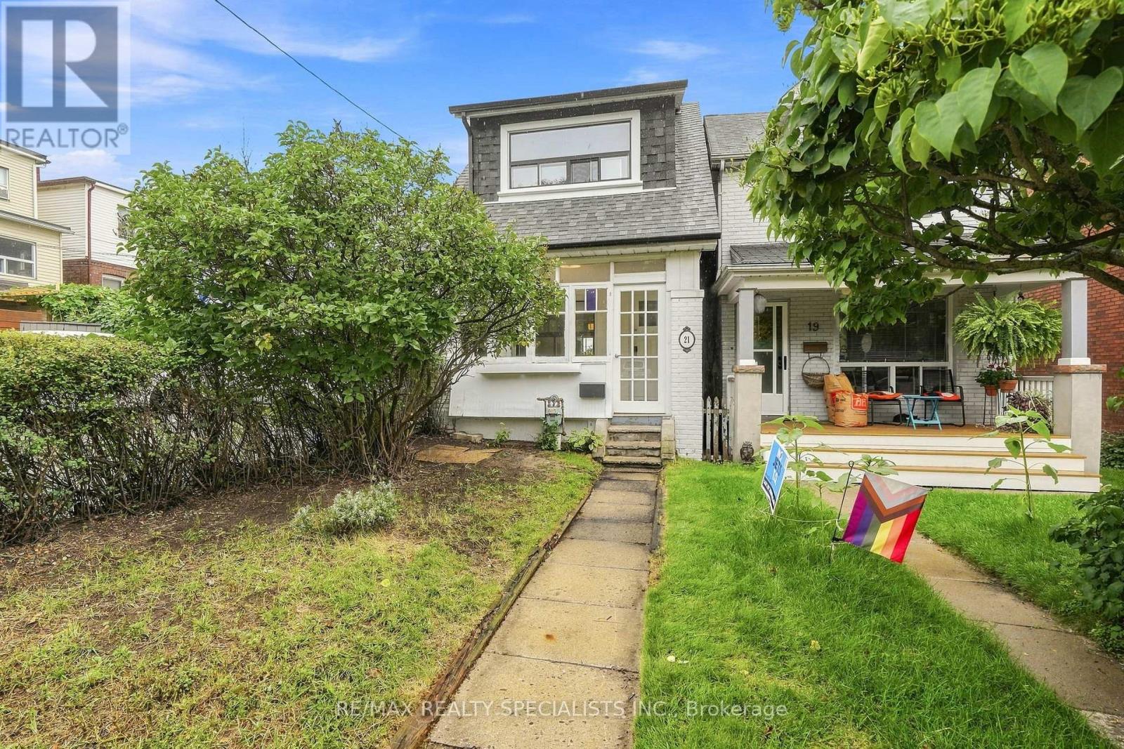 21 MENDEL AVENUE