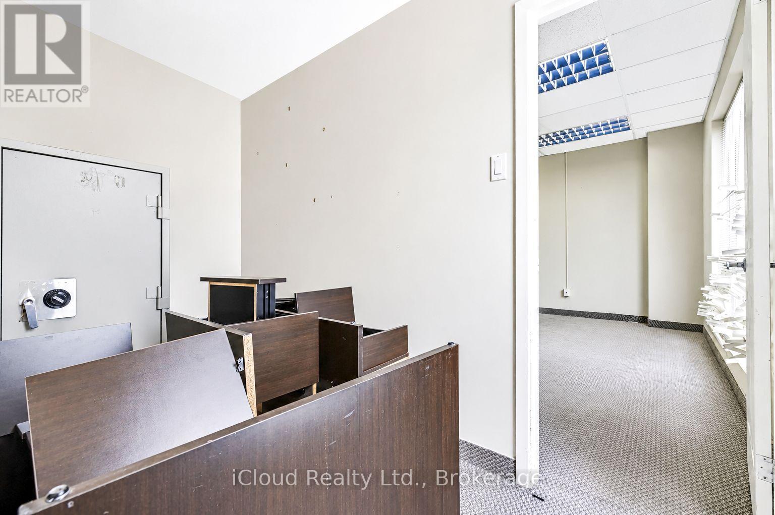 1220 Ellesmere Road Property Photo 27