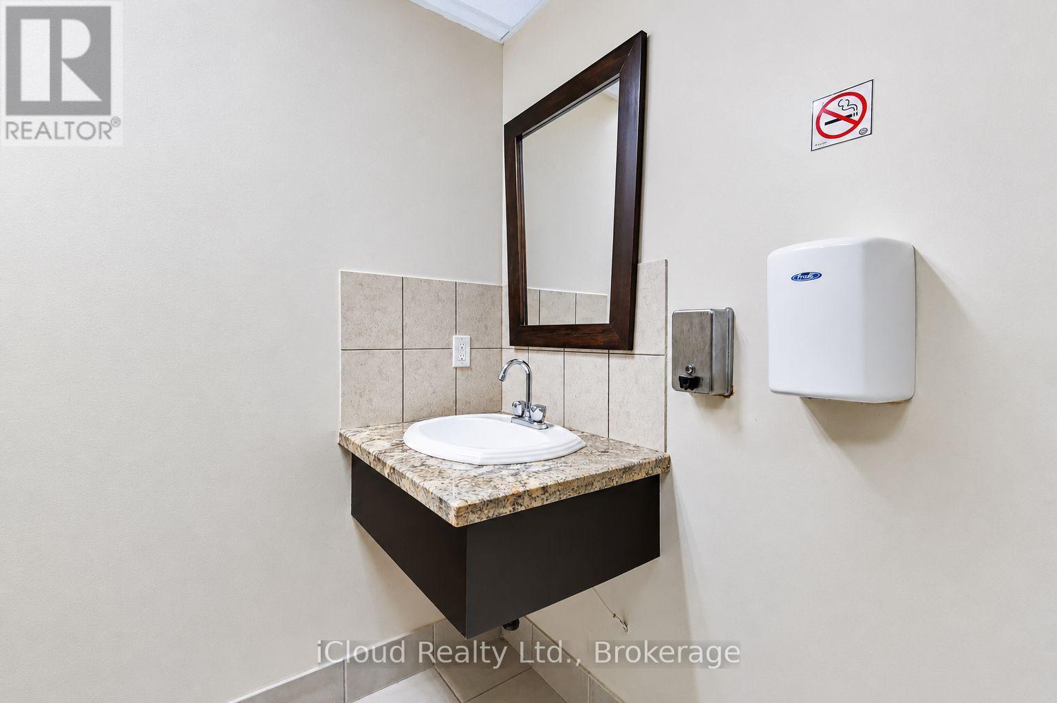 1220 Ellesmere Road Property Photo 34