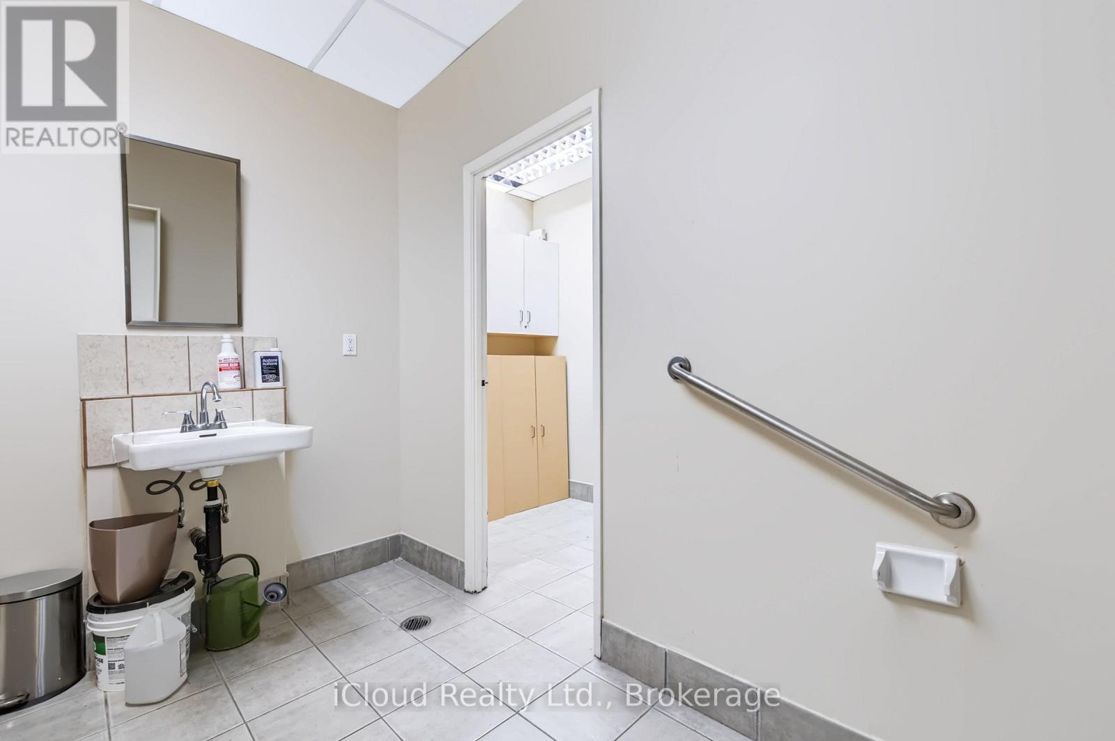 1220 Ellesmere Road Property Photo 38
