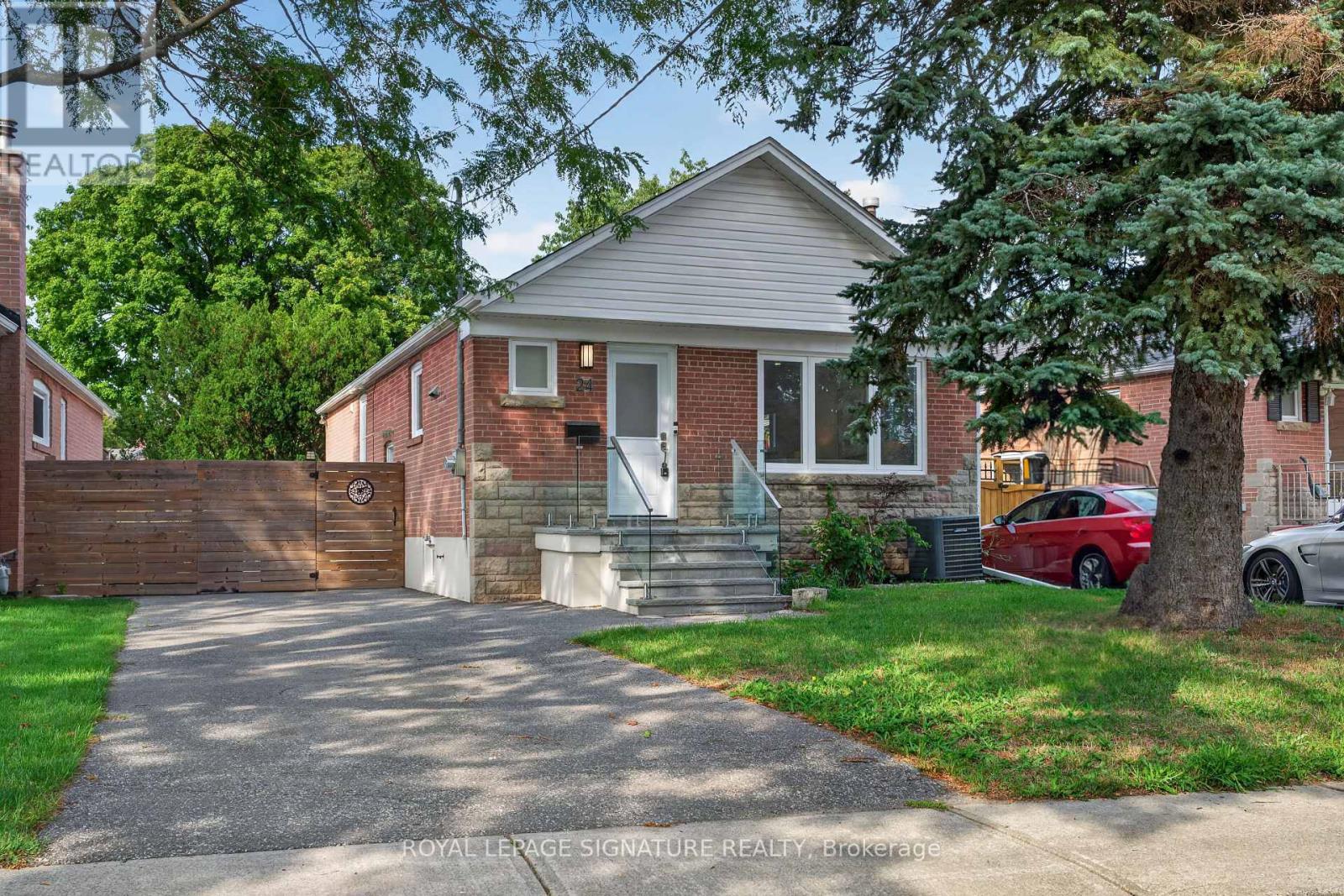 24 GLENSHAW CRESCENT