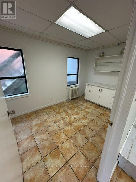 2400 Kingston Road Property Photo 3