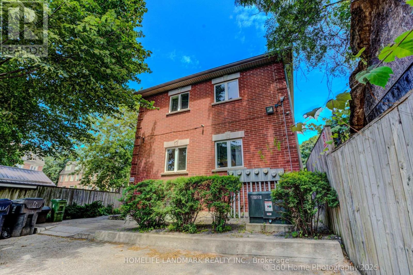 3 - 736 KINGSTON ROAD