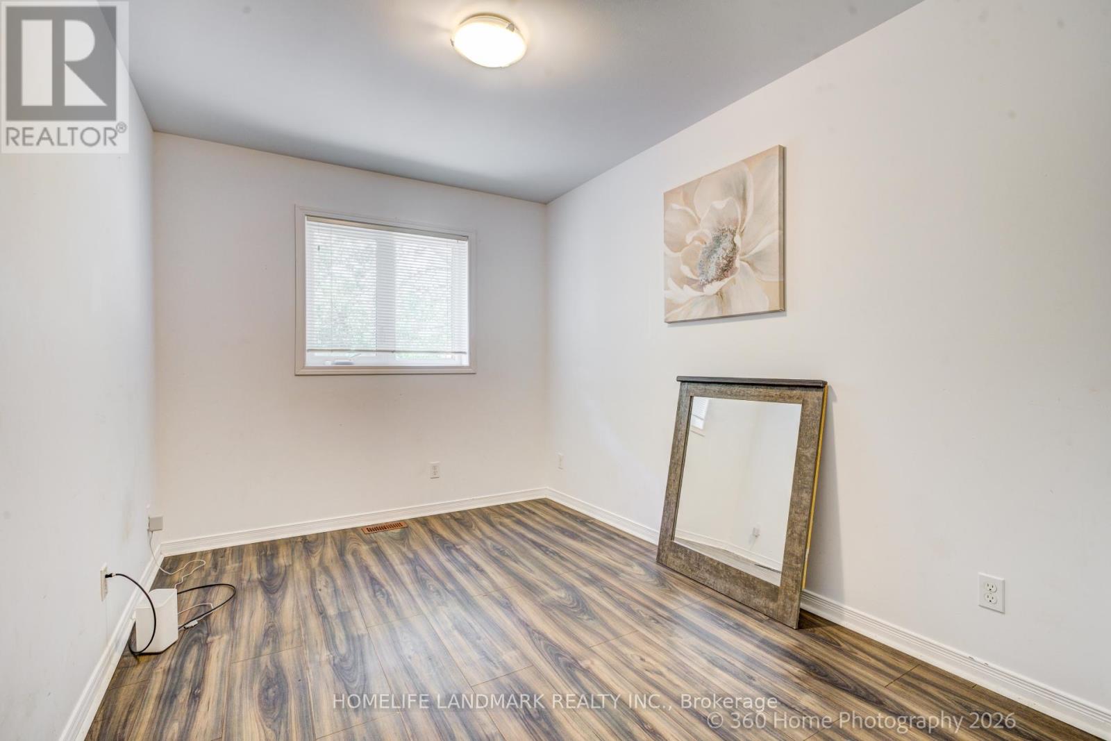 3 - 736 Kingston Road Property Photo 7