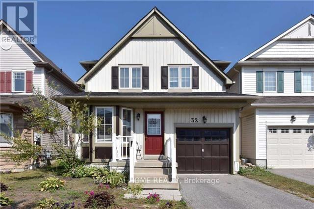32 DONLEVY CRESCENT Property Photo 1