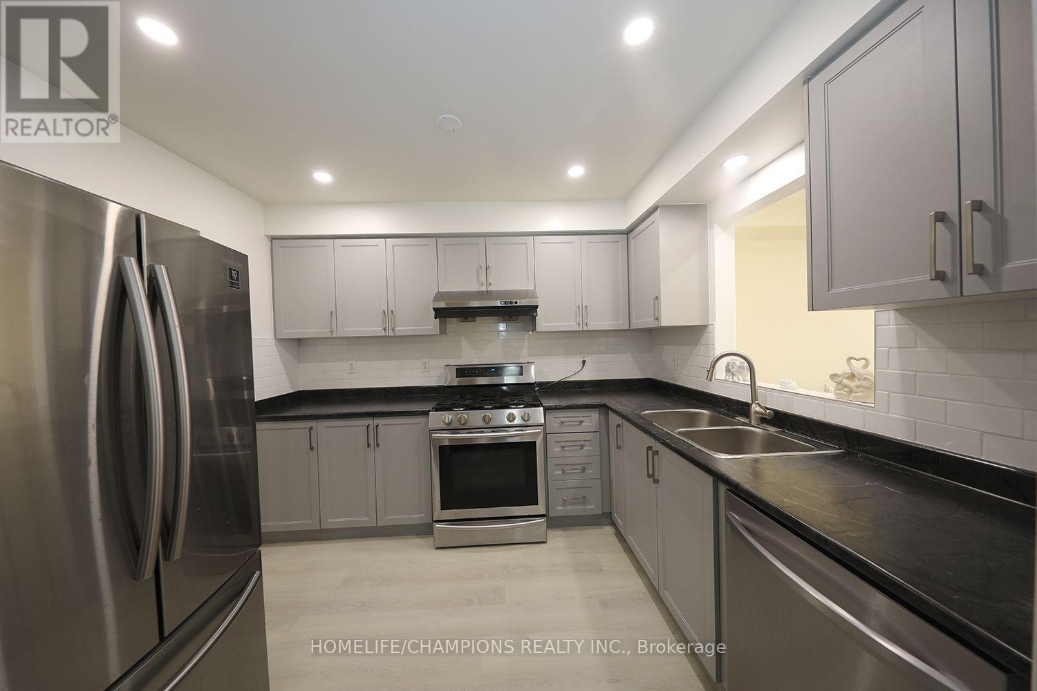 16 Echo Glen Road Property Photo 7