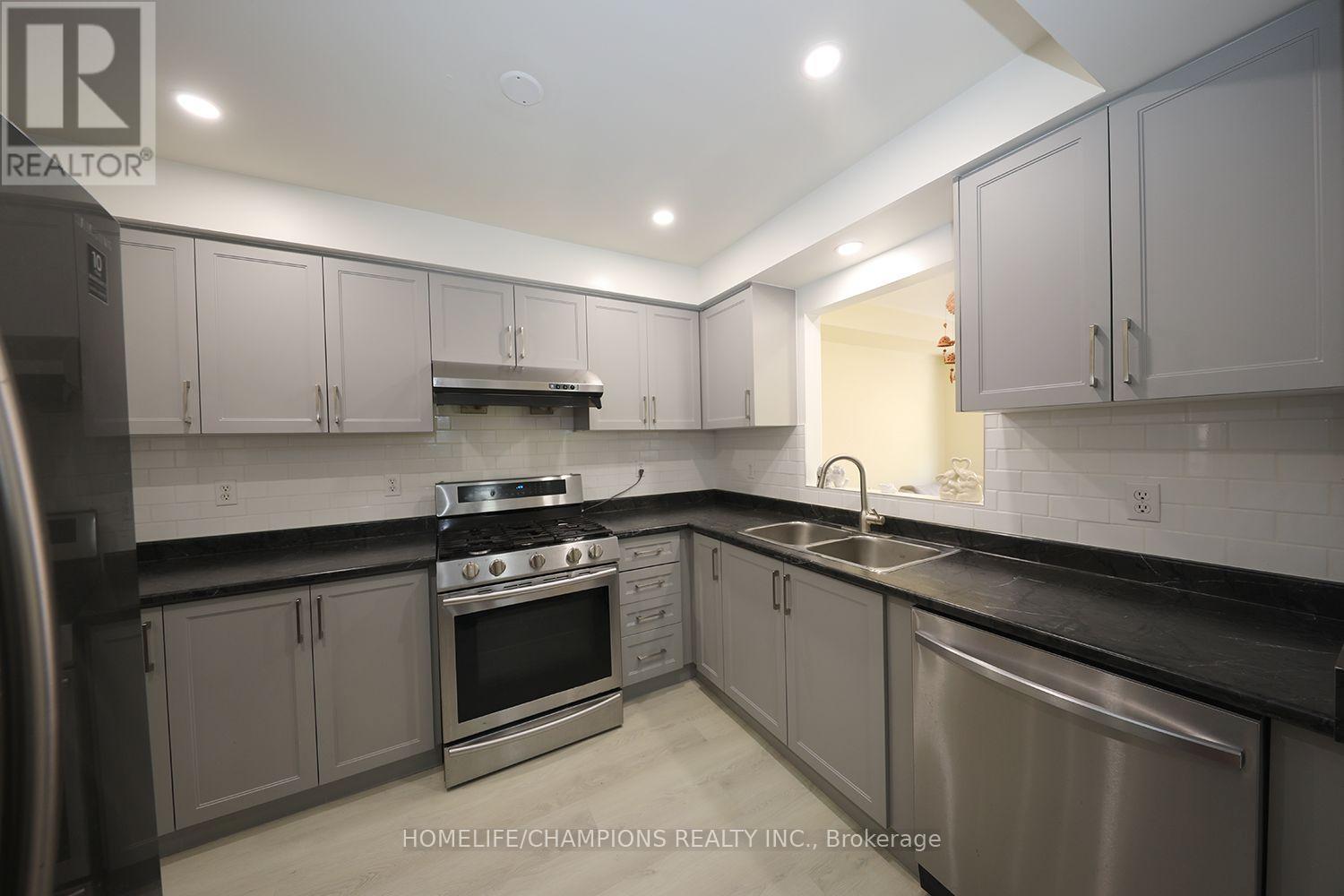 16 Echo Glen Road Property Photo 8