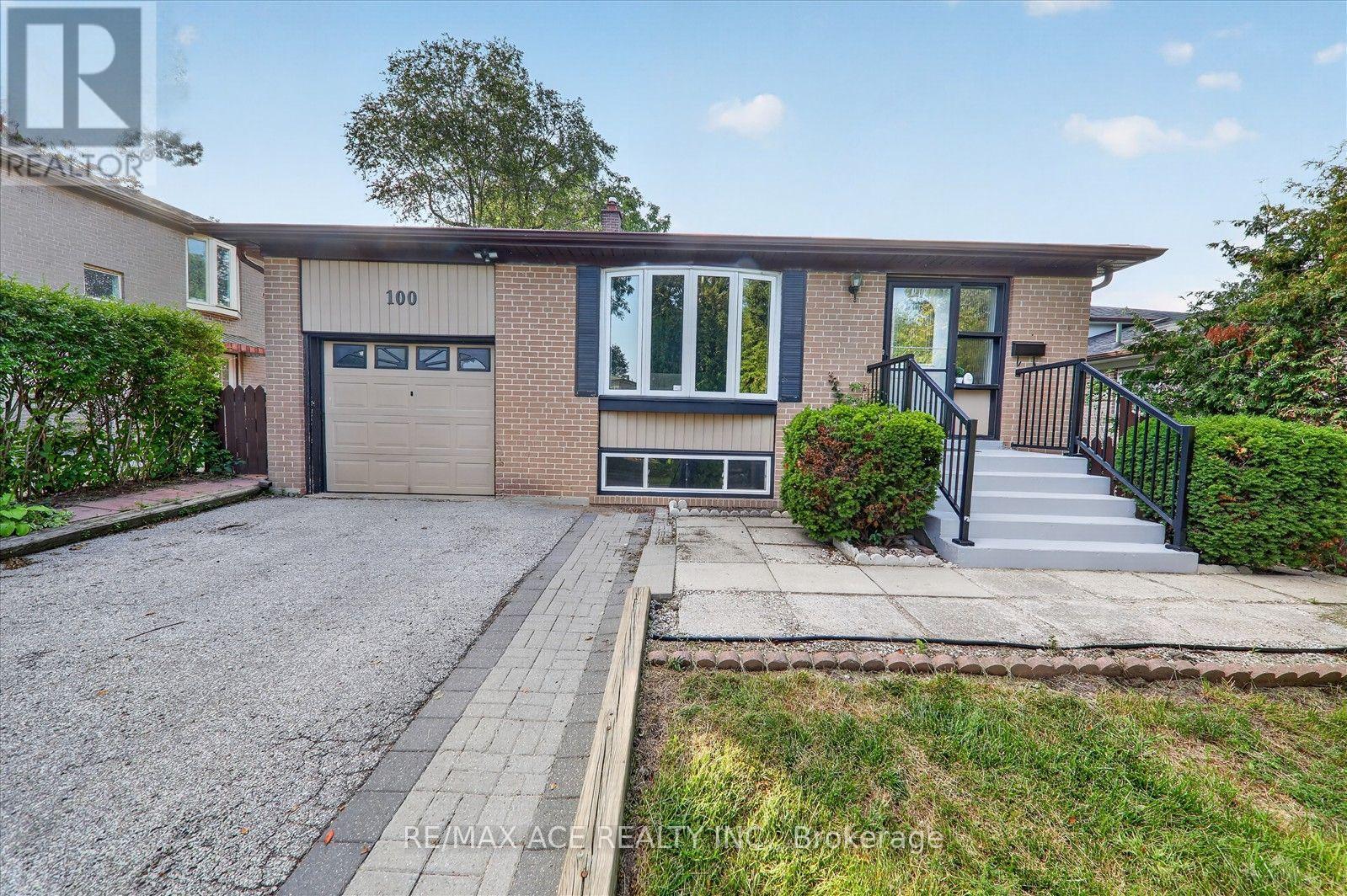 100 MERKLEY SQUARE Property Photo 1
