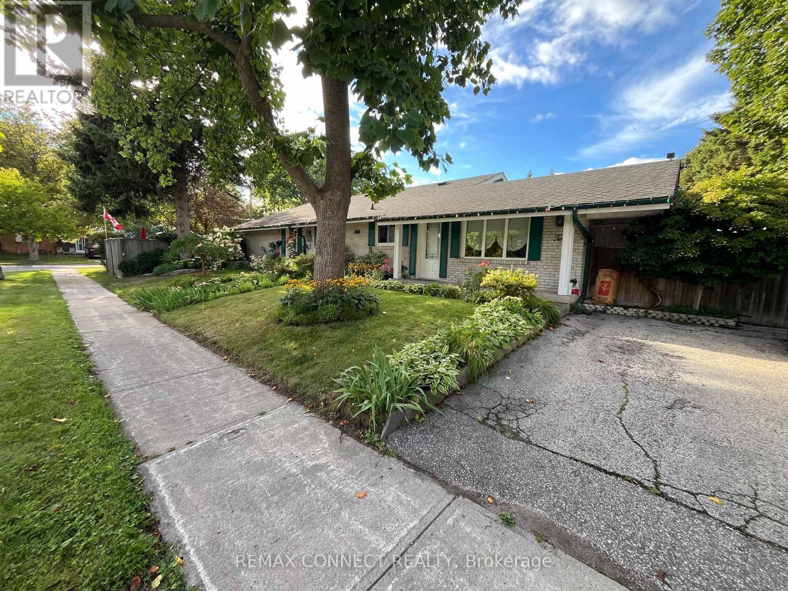 2 Hapley Drive Property Photo 1