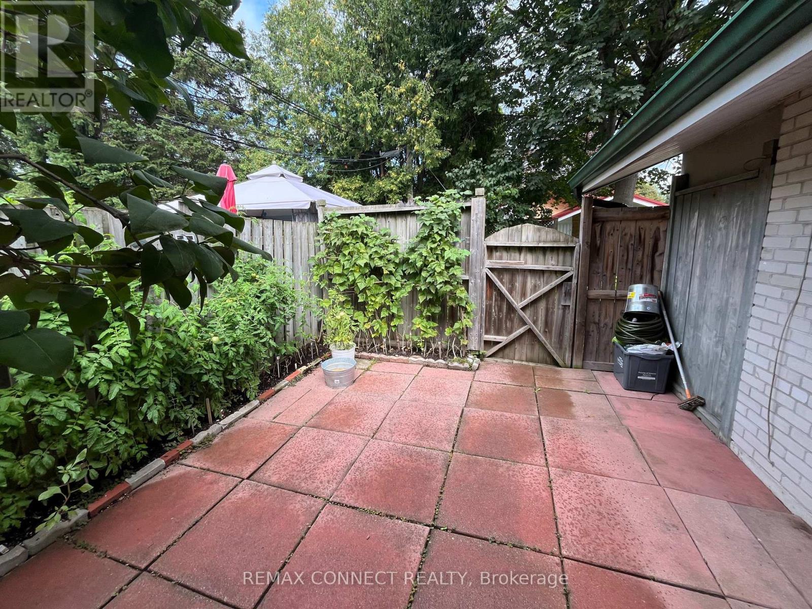 2 Hapley Drive Property Photo 15