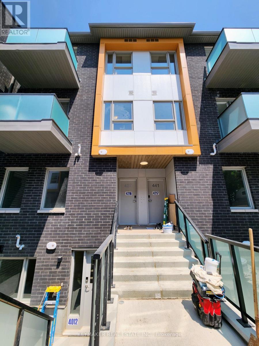 439 - 2789 Eglinton Avenue E Property Photo 1