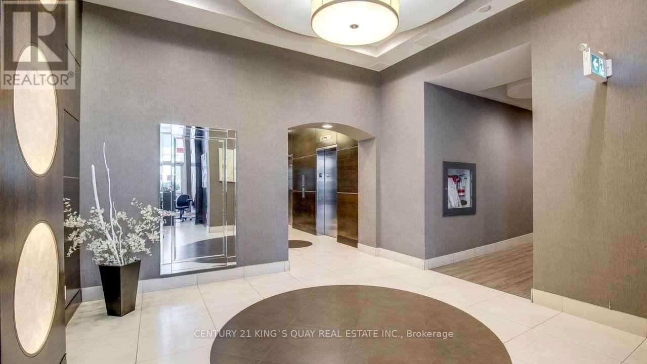 2109 - 25 Town Centre Court Property Photo 5
